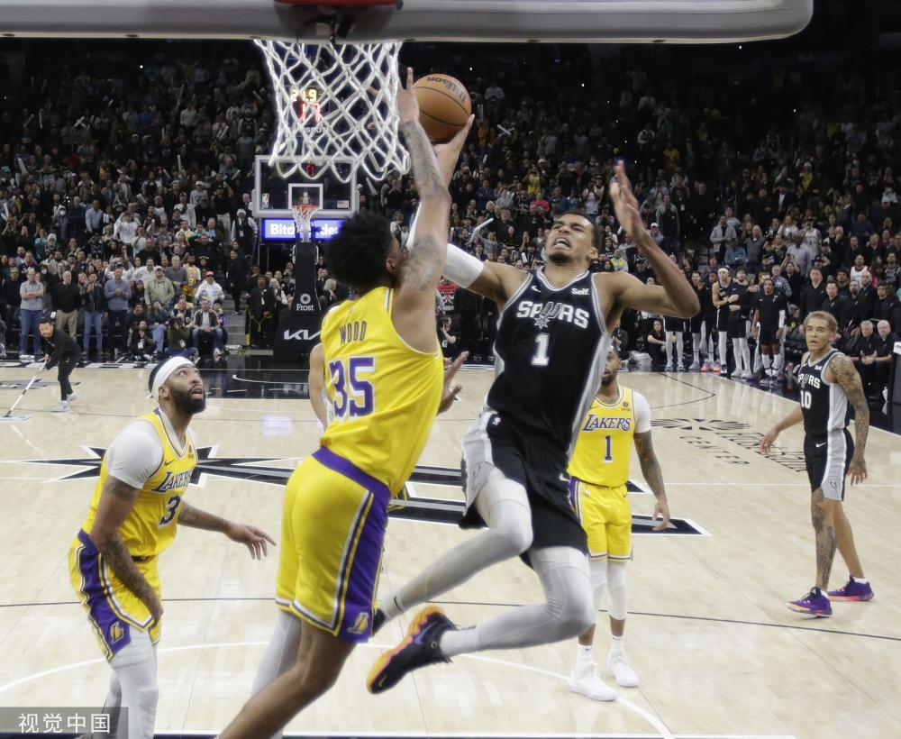 中获得更大 中获得更大